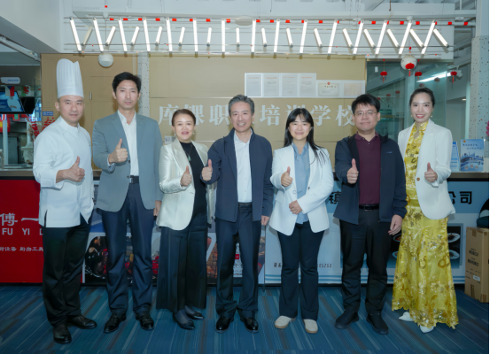 凝心聚力进博会 建功立业创一流——真新街道举办基层工会班组厨艺技能大赛